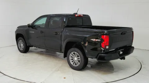 More photos of 2024 Chevrolet Colorado 4WD LT at Tom Gill Chevrolet, KY