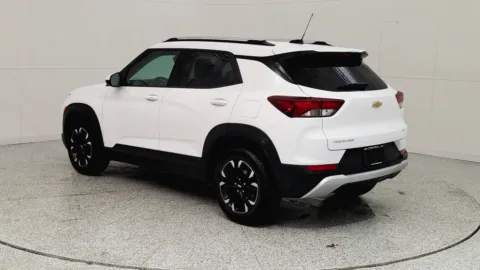More photos of 2022 Chevrolet Trailblazer LT at Tom Gill Chevrolet, KY