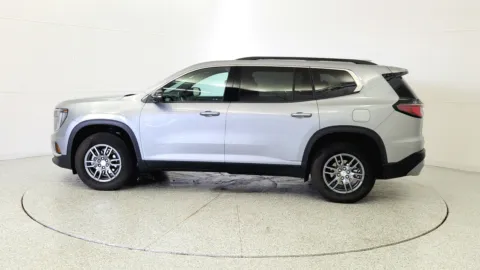 More photos of 2025 GMC Acadia FWD Elevation at Tom Gill Chevrolet, KY