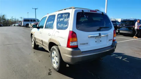 More photos of 2004 Mazda Tribute LX at Tom Gill Chevrolet, KY