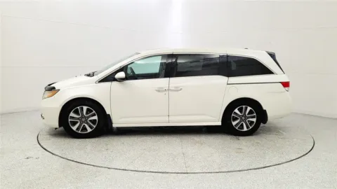 More photos of 2016 Honda Odyssey Touring at Tom Gill Chevrolet, KY