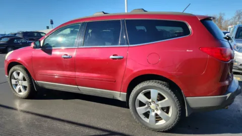 More photos of 2011 Chevrolet Traverse LT with 1LT at Tom Gill Chevrolet, KY
