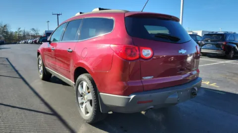 More photos of 2011 Chevrolet Traverse LT with 1LT at Tom Gill Chevrolet, KY