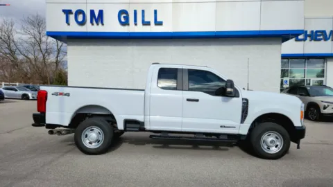 White 2023 Ford Super Duty F-350 SRW XL for sale in Florence, KY