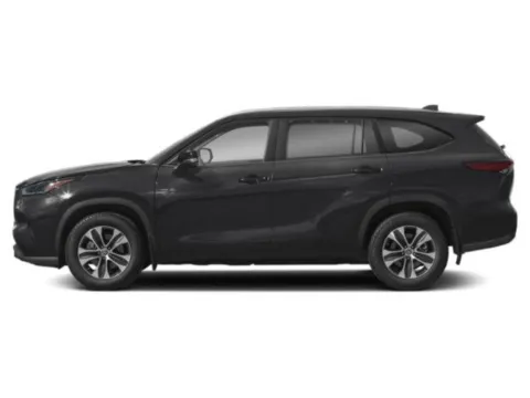 Another view of 2023 Toyota Highlander XLE for sale in Florence, KY at Tom Gill Chevrolet