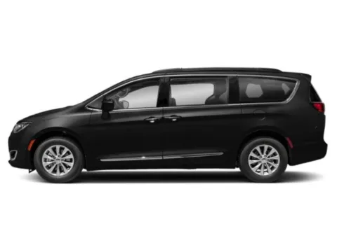 Another view of 2018 Chrysler Pacifica Touring L for sale in Florence, KY at Tom Gill Chevrolet