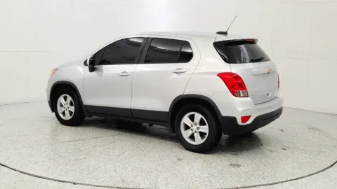 More photos of 2020 Chevrolet Trax LS at Tom Gill Chevrolet, KY