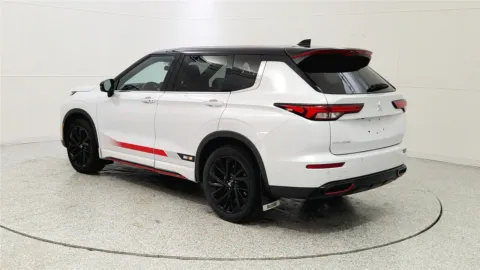 More photos of 2023 Mitsubishi Outlander SE Ralliart at Tom Gill Chevrolet, KY