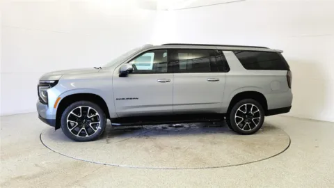 More photos of 2026 Chevrolet Suburban RST at Tom Gill Chevrolet, KY