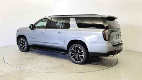 More photos of 2026 Chevrolet Suburban RST at Tom Gill Chevrolet, KY
