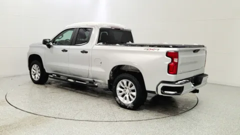 More photos of 2021 Chevrolet Silverado 1500 Custom at Tom Gill Chevrolet, KY