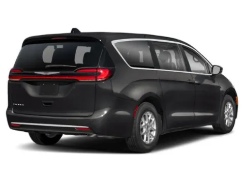More photos of 2025 Chrysler Pacifica Select at Tom Gill Chevrolet, KY