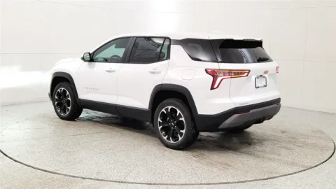 More photos of 2026 Chevrolet Equinox FWD LT at Tom Gill Chevrolet, KY