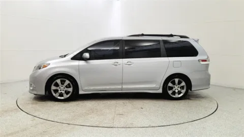 More photos of 2014 Toyota Sienna SE 8-Passenger at Tom Gill Chevrolet, KY