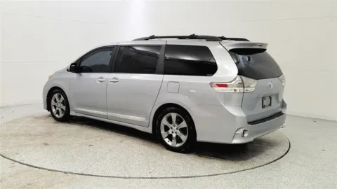 More photos of 2014 Toyota Sienna SE 8-Passenger at Tom Gill Chevrolet, KY