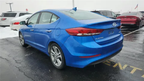 More photos of 2017 Hyundai Elantra Limited at Tom Gill Chevrolet, KY