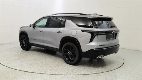 More photos of 2026 Chevrolet Traverse FWD RS at Tom Gill Chevrolet, KY