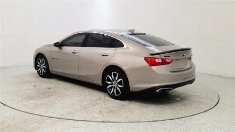 More photos of 2022 Chevrolet Malibu RS at Tom Gill Chevrolet, KY
