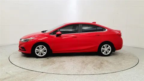 More photos of 2018 Chevrolet Cruze LT at Tom Gill Chevrolet, KY