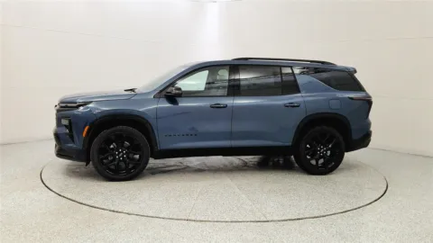 More photos of 2026 Chevrolet Traverse FWD RS at Tom Gill Chevrolet, KY