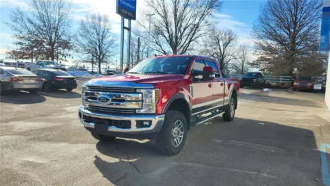 More photos of 2019 Ford Super Duty F-250 SRW LARIAT at Tom Gill Chevrolet, KY