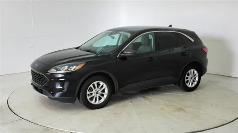 Another view of 2022 Ford Escape SE for sale in Florence, KY at Tom Gill Chevrolet