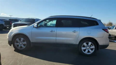 More photos of 2016 Chevrolet Traverse LT at Tom Gill Chevrolet, KY