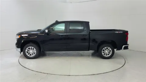 More photos of 2023 Chevrolet Silverado 1500 LT at Tom Gill Chevrolet, KY