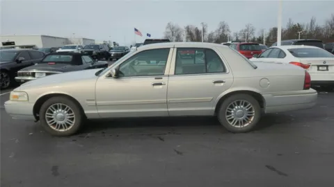 More photos of 2009 Mercury Grand Marquis LS at Tom Gill Chevrolet, KY