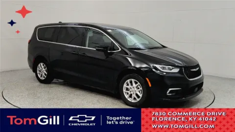 Black 2024 Chrysler Pacifica Touring L for sale in Florence, KY