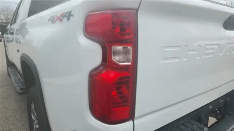 More photos of 2022 Chevrolet Silverado 2500HD Custom at Tom Gill Chevrolet, KY