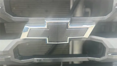 More photos of 2022 Chevrolet Silverado 2500HD Custom at Tom Gill Chevrolet, KY