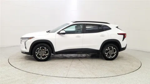 More photos of 2025 Chevrolet Trax LT at Tom Gill Chevrolet, KY