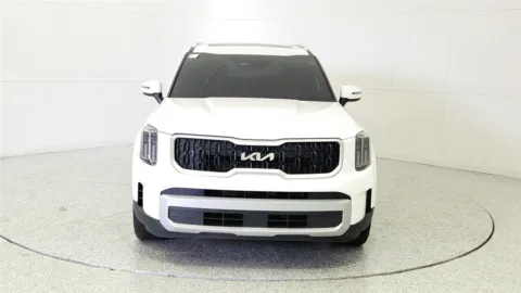 Photos of 2024 Kia Telluride EX for sale in Florence, KY at Tom Gill Chevrolet