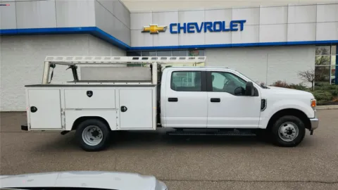 White 2021 Ford Super Duty F-350 DRW XL for sale in Florence, KY