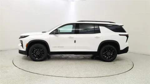 More photos of 2026 Chevrolet Traverse FWD LT at Tom Gill Chevrolet, KY