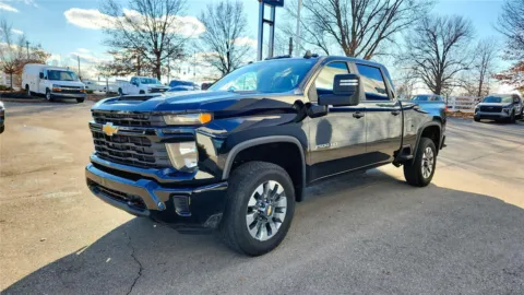 More photos of 2024 Chevrolet Silverado 2500HD Custom at Tom Gill Chevrolet, KY