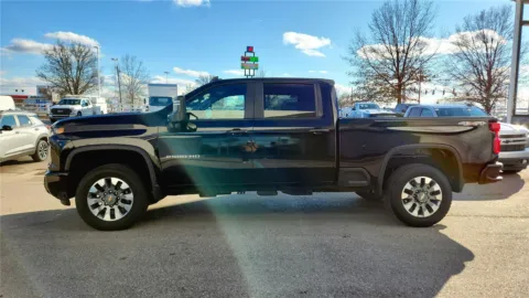 More photos of 2024 Chevrolet Silverado 2500HD Custom at Tom Gill Chevrolet, KY