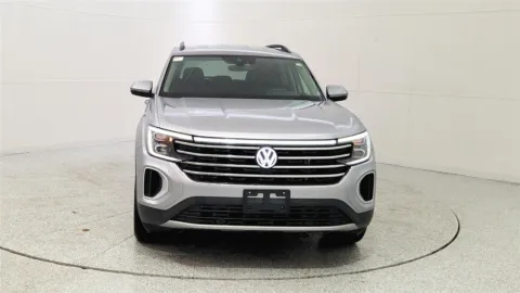 Photos of 2025 Volkswagen Atlas 2.0T SE w/Technology for sale in Florence, KY at Tom Gill Chevrolet