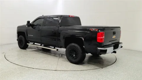 More photos of 2018 Chevrolet Silverado 1500 LT at Tom Gill Chevrolet, KY