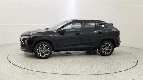 More photos of 2026 Chevrolet Trax LT at Tom Gill Chevrolet, KY