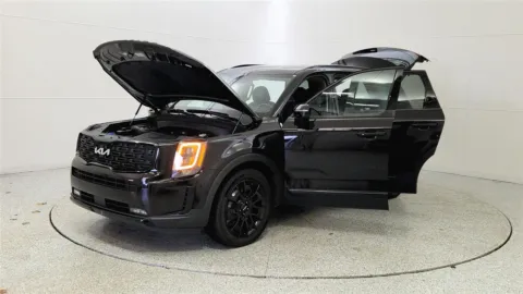 More photos of 2022 Kia Telluride SX at Tom Gill Chevrolet, KY