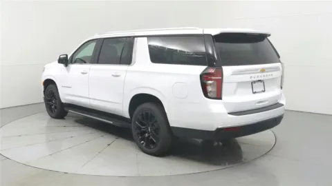 More photos of 2022 Chevrolet Suburban LT at Tom Gill Chevrolet, KY