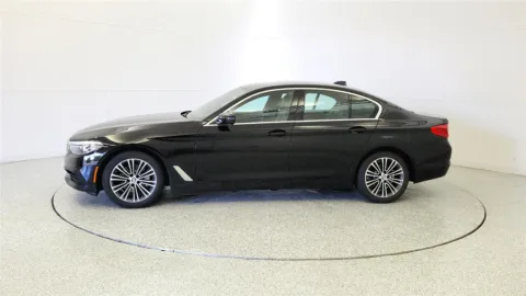 More photos of 2019 BMW 5 Series 530i xDrive at Tom Gill Chevrolet, KY