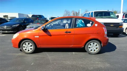 More photos of 2009 Hyundai Accent Man GS at Tom Gill Chevrolet, KY