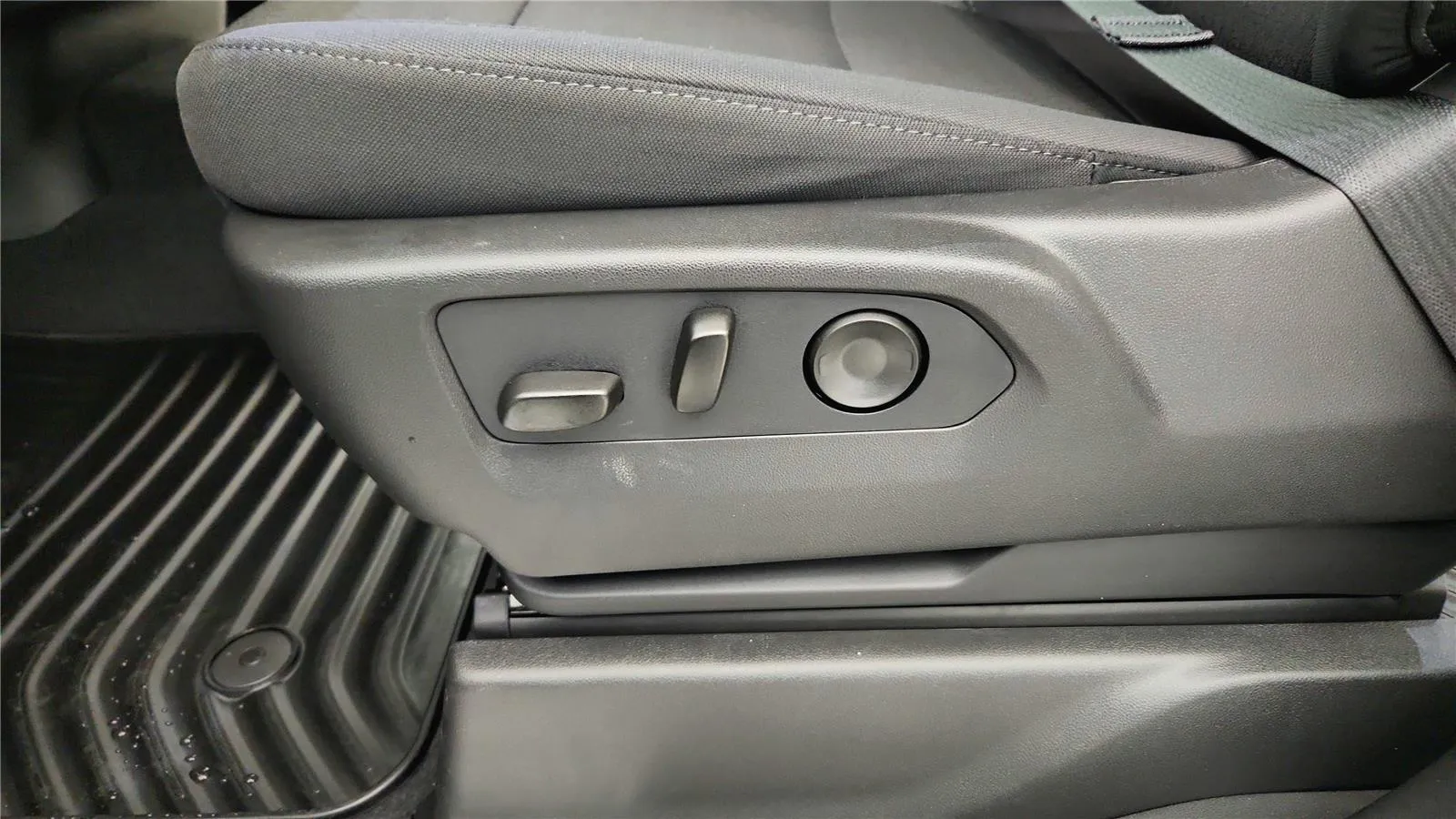 2026 Chevrolet Silverado 1500 LT - Photo 33