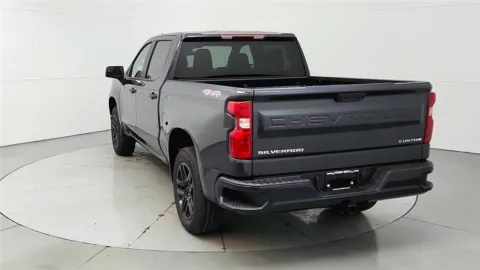 More photos of 2023 Chevrolet Silverado 1500 Custom at Tom Gill Chevrolet, KY