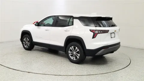 More photos of 2026 Chevrolet Equinox FWD LT at Tom Gill Chevrolet, KY