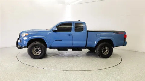 More photos of 2019 Toyota Tacoma TRD Sport at Tom Gill Chevrolet, KY