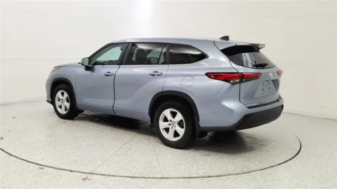 More photos of 2023 Toyota Highlander LE at Tom Gill Chevrolet, KY